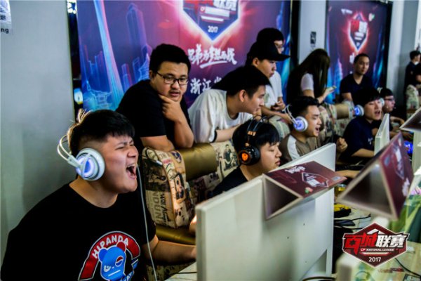 面临严峻挑 面临严峻挑