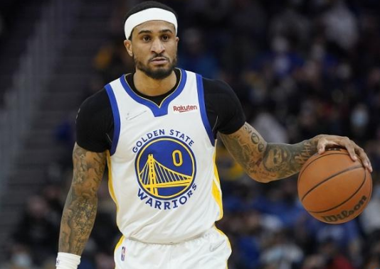 更是对他心 更是对他心