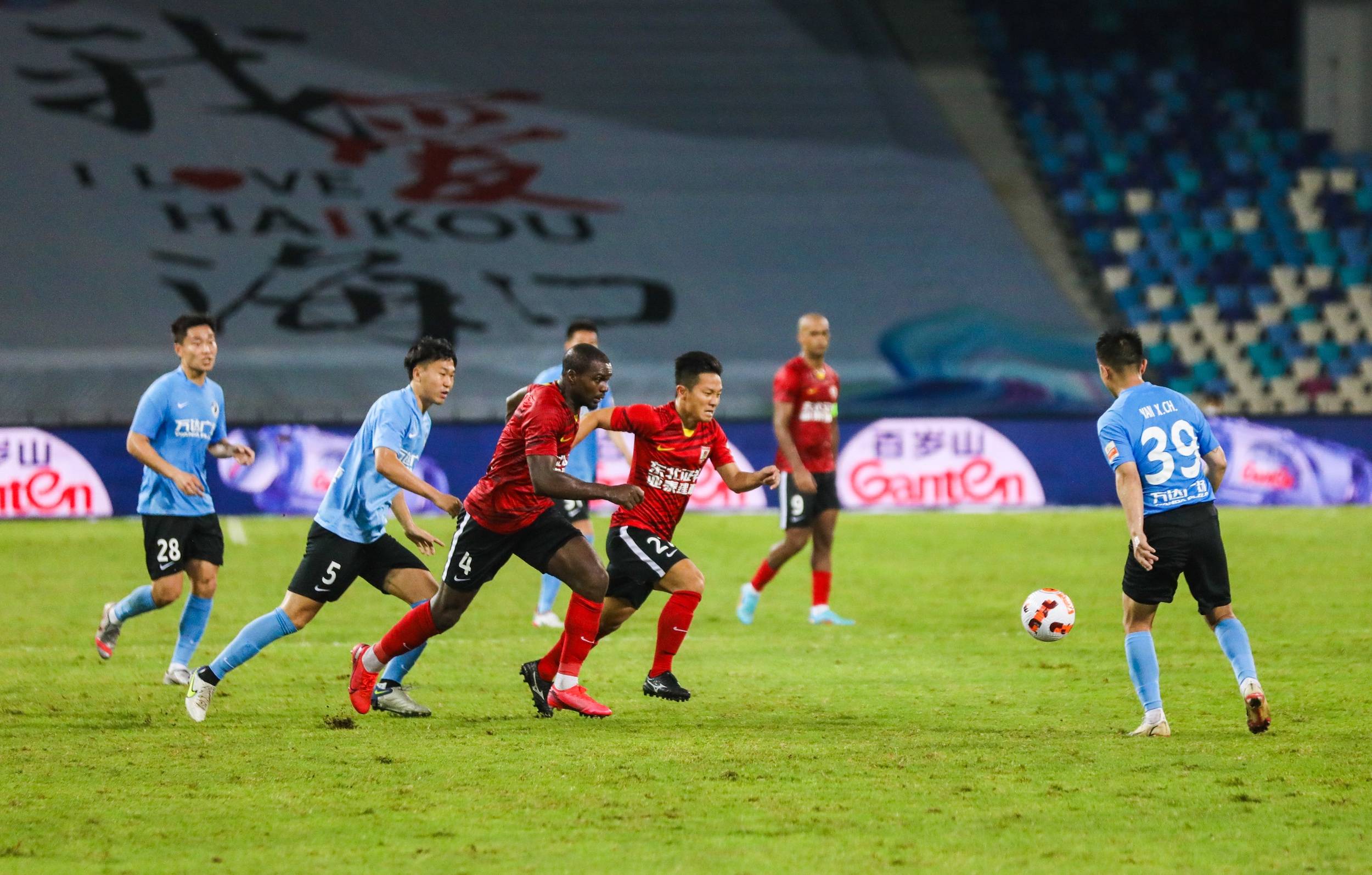 队的比赛中 队的比赛中